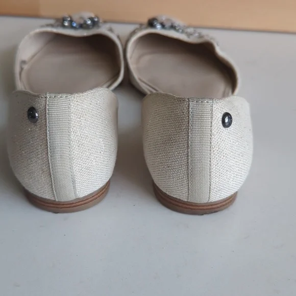 Simply Vera Svanita Natural pointed jeweled canvas flats - Picture 8 of 9